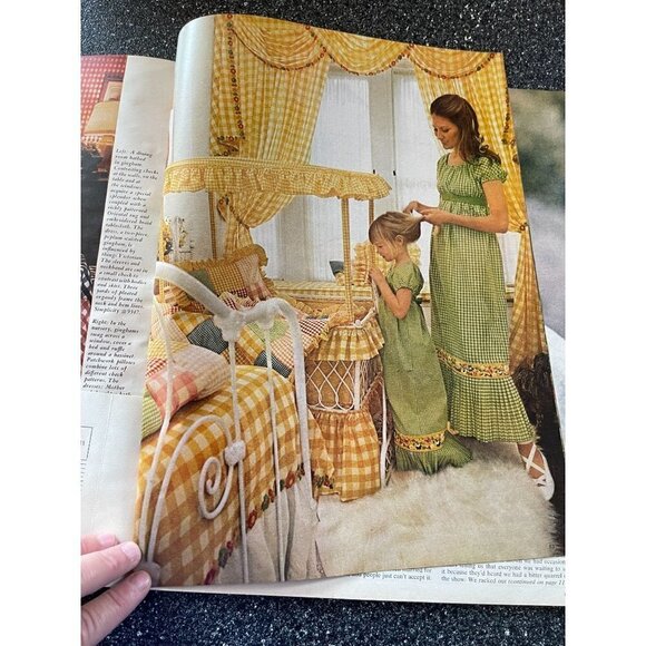 Ladies Home Journal Magazine April 1971 Amy Vanderbilt - Picture 10 of 15